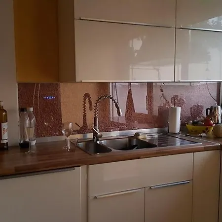 6 Pers, 2 Chambres, 2 Salon, 2 Sdb, Terrasse, Proche Commerce Et Plage, Piscine + Tennis + Garage - Ref Marno170 * Agde