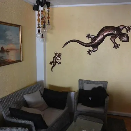 6 Pers, 2 Chambres, 2 Salon, 2 Sdb, Terrasse, Proche Commerce Et Plage, Piscine + Tennis + Garage - Ref Marno170
