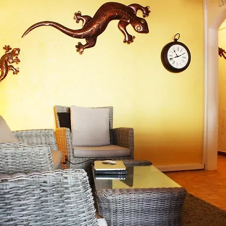6 Pers, 2 Chambres, 2 Salon, 2 Sdb, Terrasse, Proche Commerce Et Plage, Piscine + Tennis + Garage - Ref Marno170 * Agde